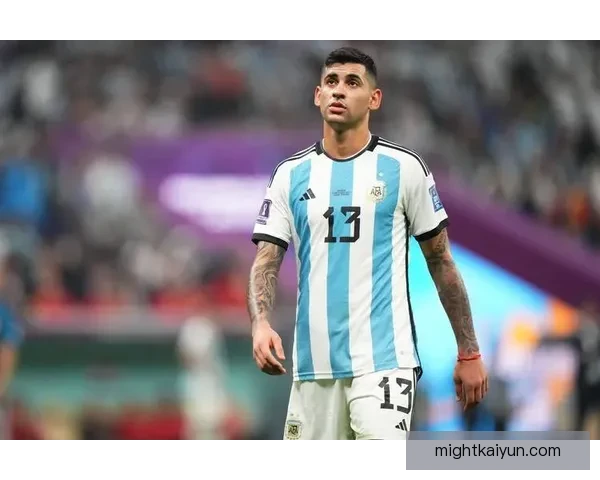 罗梅罗在近期比赛中防守表现稳健，持续提升球队防线竞争力。